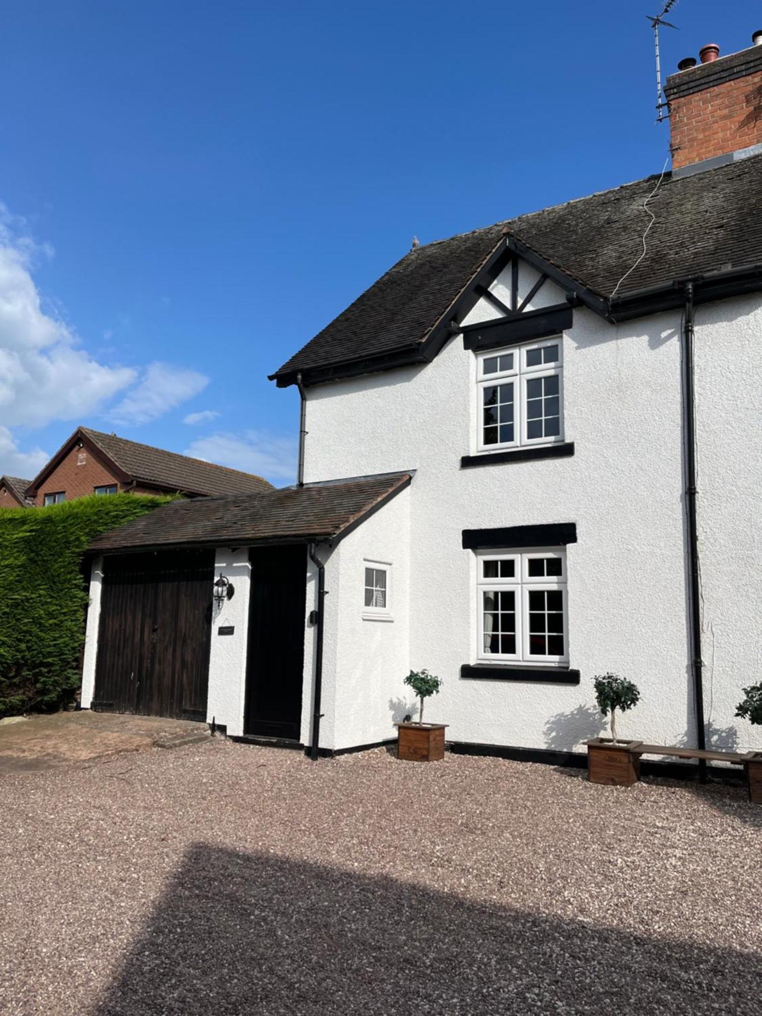 One Jubilee Cottages Shugborough Екстер'єр фото