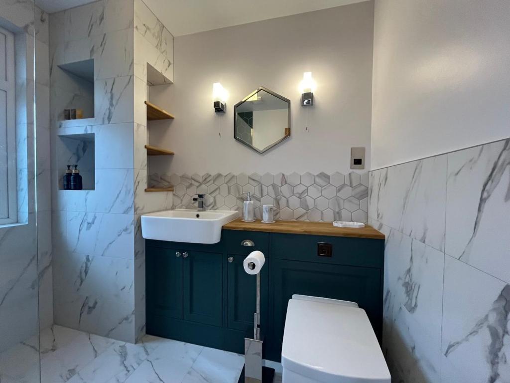 One Jubilee Cottages Shugborough Екстер'єр фото
